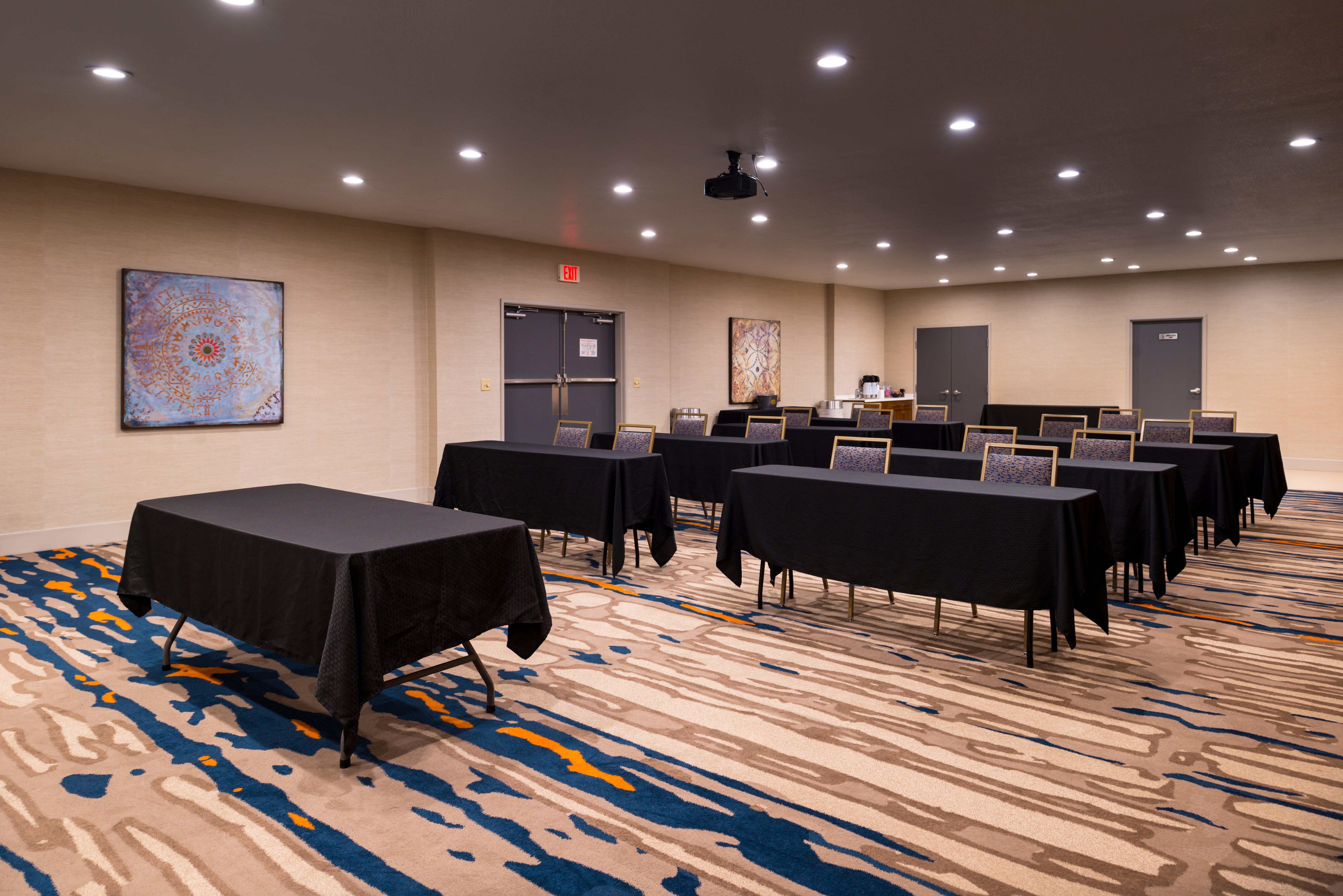 Holiday Inn Express & Suites Alamogordo Highway 54/70 By Ihg Exterior photo